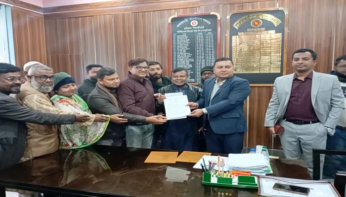 কুড়িগ্রাম-২ আসনে এনসিপির প্রার্থী . আতিক মুজাহিদের  পক্ষে  মনোনয়ন পত্র সংগ্রহ