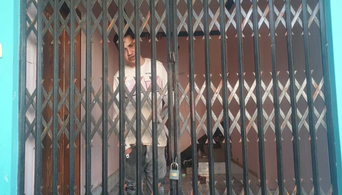 প্রবাসী ভাইয়ের বাসা দখলের শঙ্কায় বড় ভাই, নিরাপত্তা নিয়ে শঙ্কিত! 