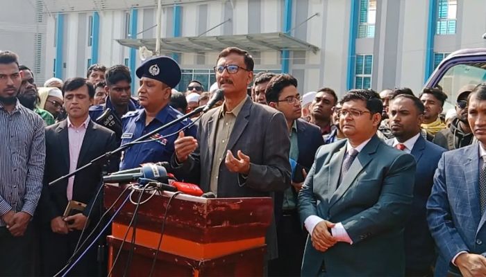 সুষ্ঠু ভোটের ব্যাপারে সরকার খুবই সিরিয়াস : পররাষ্ট্র উপদেষ্টা