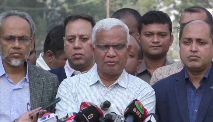 খালেদা জিয়ার শারীরিক অবস্থা আগের মতোই স্থিতিশীল : ডা. জাহিদ