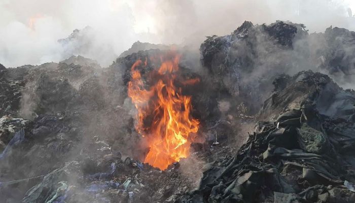 কয়েক ঘণ্টার ব্যবধানে গাজীপুরে তিন স্থানে আগুন