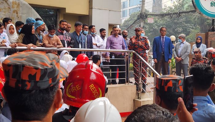 বিআরবি হসপিটালে অগ্নি নির্বাপন মহড়া সফলভাবে সম্পন্ন 