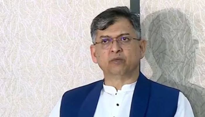 কক্সবাজার-১ আসনে বিএনপির প্রার্থী সালাহউদ্দিন আহমদের মনোনয়নপত্র সংগ্রহ