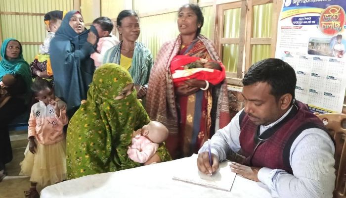 নীলফামারীতে বিনামূল্যে মেডিকেল ক্যাম্প 