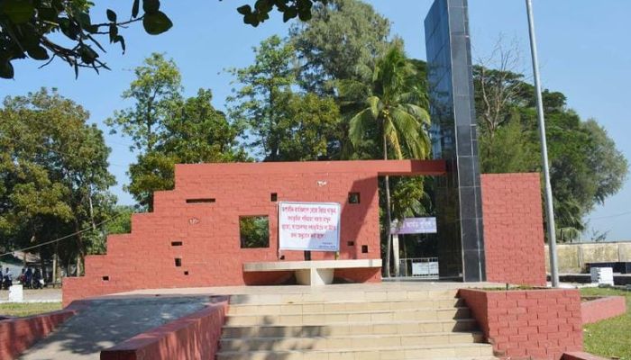 আজ বরিশাল হানাদার মুক্ত দিবস