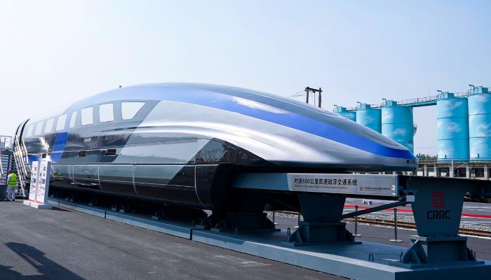 দুই সেকেন্ডে ৭০০ কিলোমিটার গতি তুলে ট্রেনের বিশ্বরেকর্ড