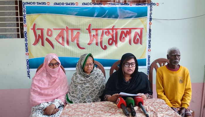 স্বেচ্ছাসেবক দলের নেতাদেরকে দিয়ে সীমানাপ্রাচীর ভাংচুর; জোড়পূর্বক বাড়ি দখল অপচেষ্টার অভিযোগ