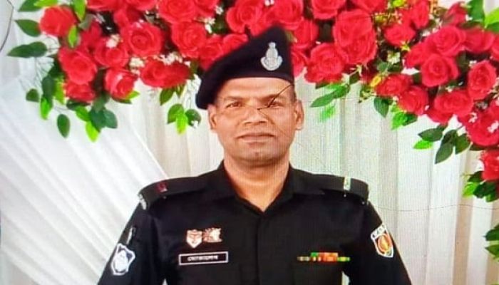 সীতাকুণ্ডের জঙ্গল সলিমপুরে সন্ত্রাসীদের গুলিতে র‍্যাব কর্মকর্তা নিহত, আহত ৪