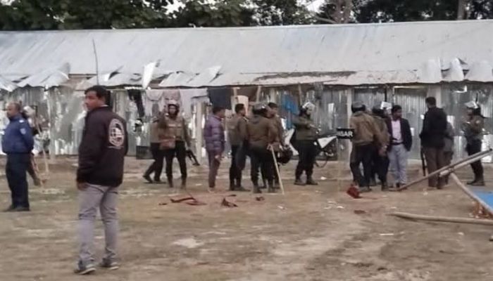 বুড়িতিস্তা জলাধার খনন ঘিরে রণক্ষেত্র হামলা–লুটপাটে দুই মামলা, আসামি অর্ধ-সহস্রাধিক