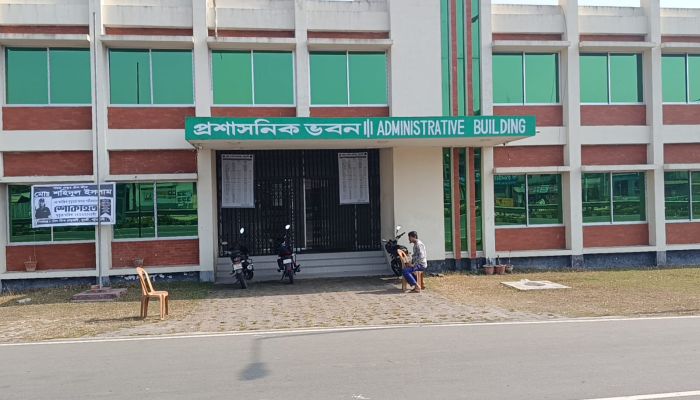 রাষ্ট্রীয় শোক দিবসে পায়রা সেতুর টোলপ্লাজায় জাতীয় পতাকা না তোলায় ক্ষোভ