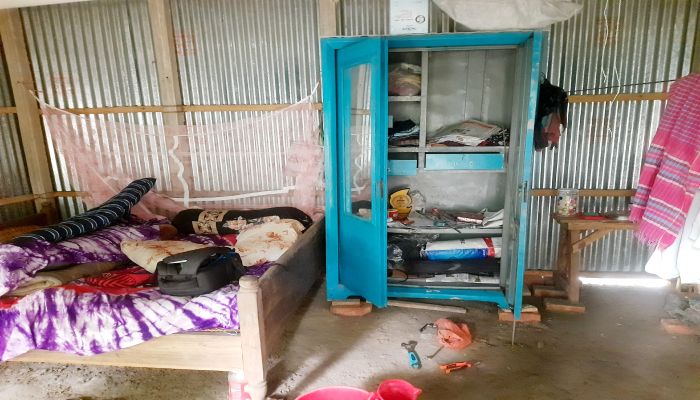 মতলব উত্তরে সাংবাদিকের ঘরের তালা ভেঙে চুরি