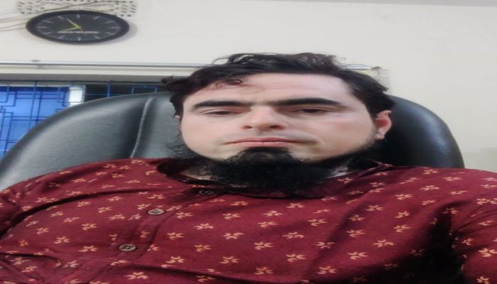 জামালপুর জনস্বাস্থ্য অধিদপ্তরের প্রধান সহকারী হোয়াইট বাবুর খুঁটির জোর কোথায় ?