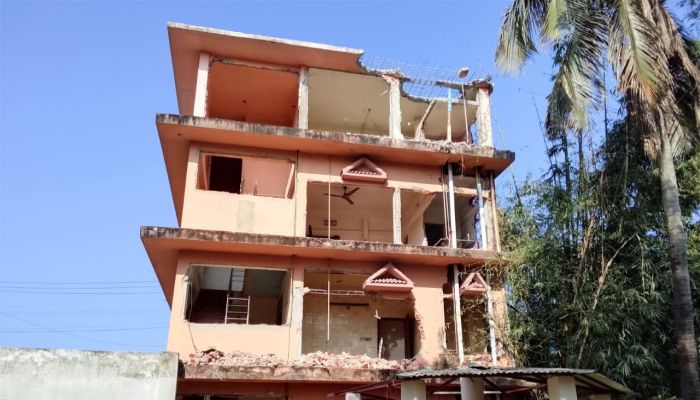 জুড়ীতে সরকারি জমি উদ্ধারে প্রশাসনের অভিযান, উচ্ছেদ চারতলা ভবন