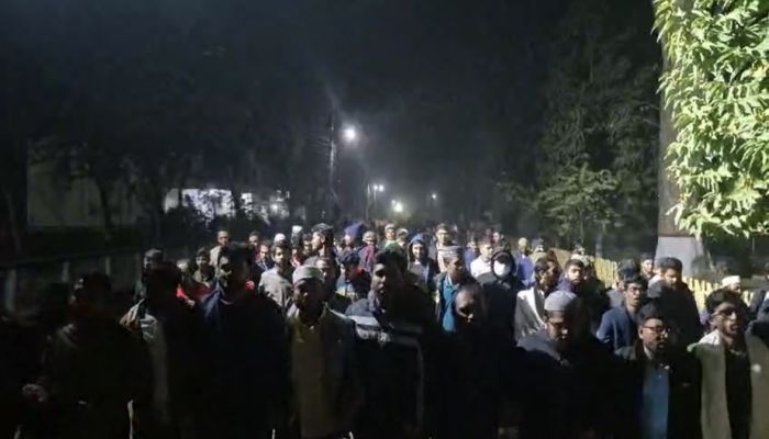  জামায়াতে নেতা হত্যার প্রতিবাদে রাবি শিবিরের বিক্ষোভ