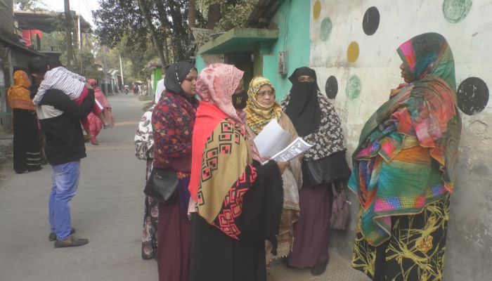 রাষ্ট্র বিনির্মাণের বার্তা নিয়ে ৭নং ওয়ার্ডে তারেক রহমানের ৮ দফা লিফলেট বিতরণ