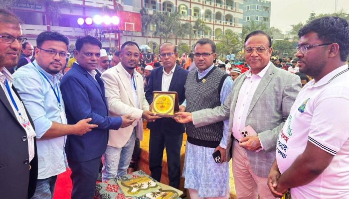 একটি আধুনিক বাংলাদেশ গড়তে হলে তরুণদের সক্রিয় অংশগ্রহণ অপরিহার্য।  —ড. মারুফ হোস