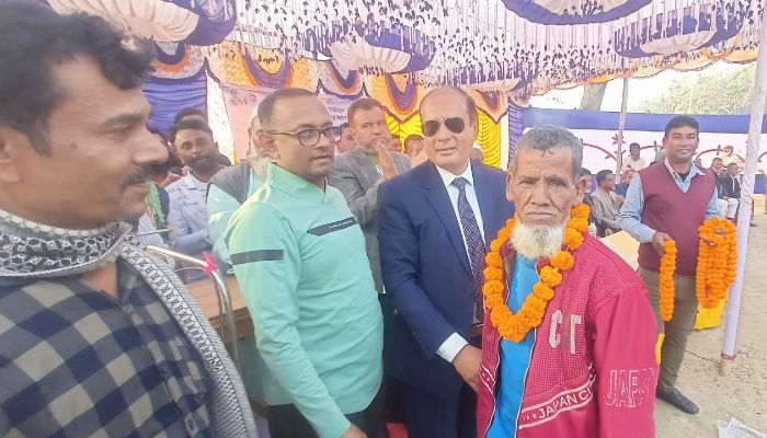 কেন্দুয়ায় বিএনপিতে যোগ দিলেন আওয়ামী লীগের ২হিন্দুকর্মী ও ৪ জন জামায়াত কর্মী