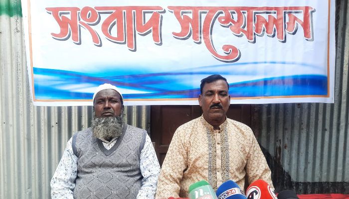 সাংবাদিক সম্মেলন করে আওয়ামী লীগ থেকে পদত্যাগ