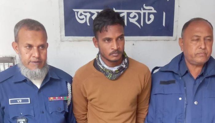 ক্ষেতলালের আলোচিত গণধর্ষণ মামলার ৩ নম্বর আসামি মহিন গ্রেপ্তার