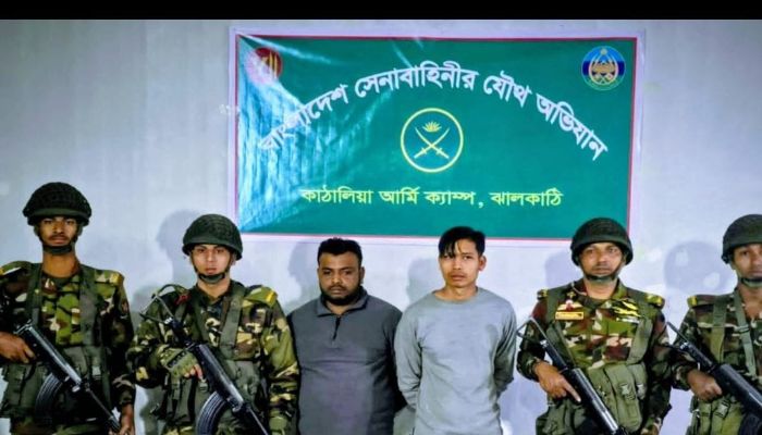  সেনা অভিযান: দেশীয় অস্ত্র-মাদক সহ  আটক- ২