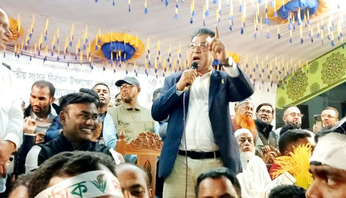  নজরুল ইসলামের নির্বাচনী জনসভা: হাজারো মানুষের ঢল