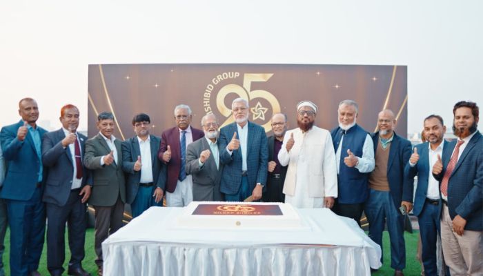 কৃষিবিদ গ্রুপের সিলভার জুবিলী উদযাপন: ২৫ বছরে ত্রিশ হাজার টাকা থেকে দশ হাজার কোটি টাকার যাত্রা