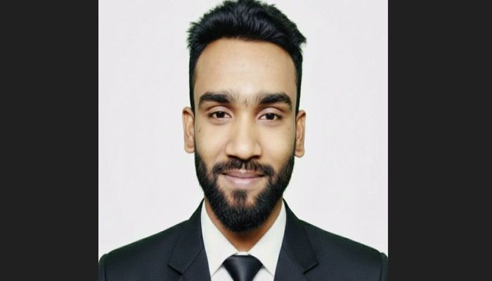 নওগাঁয় বেপরোয়া ইজিবাইকের ধাক্কায় সাংবাদিক আহত, হাঁটুর হাড় চূর্ণ; শনিবার অস্ত্রোপচার