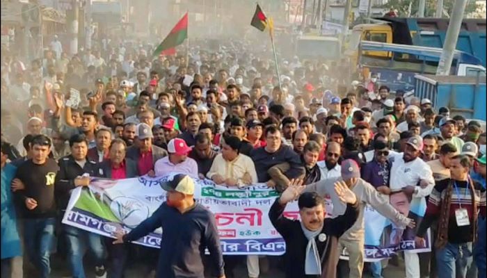 নির্বাচনী শেষ প্রচারণায় ধানের শীষের বিশাল গণমিছিল ও জনসভা
