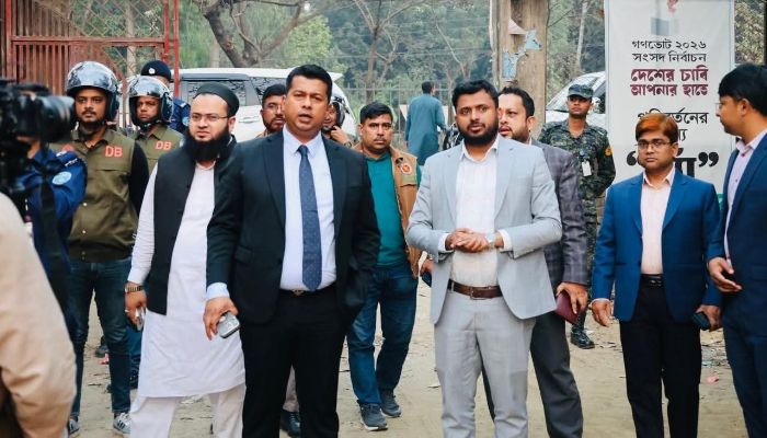 নির্বাচনী প্রস্তুতি পরিদর্শনে জেলা প্রশাসক ও ভিজিল্যান্স টিম