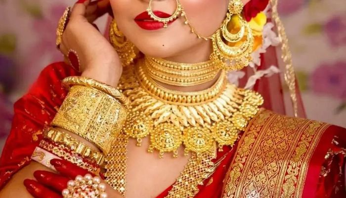 দেশের বাজারে আজ কত দামে বিক্রি হচ্ছে স্বর্ণ