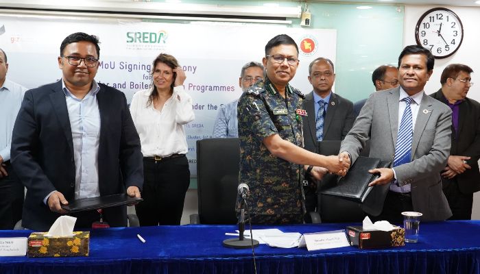 টেকসই জ্বালানী ও গ্রামীণ কর্মসংস্থানে অগ্রযাত্রা: আনসার-ভিডিপি ও SREDA’র সমঝোতা