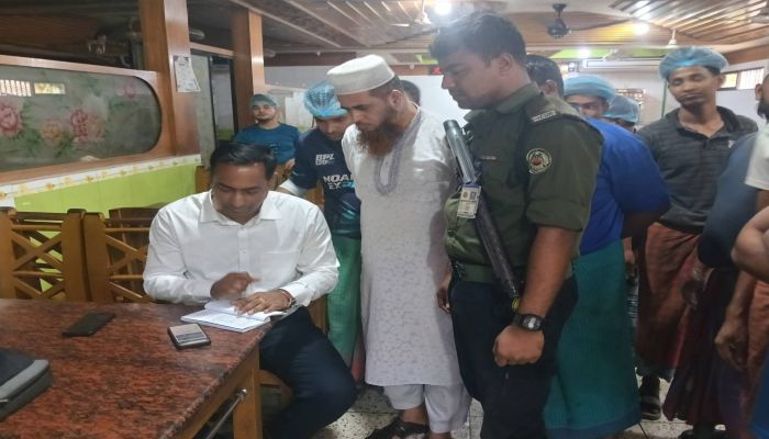 বেগমগঞ্জে পৃথক দুই অভিযানে ১ লক্ষ ত্রিশ হাজার টাকা জরিমানা 