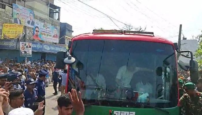 সৈয়দপুরে পৌঁছেছেন প্রধানমন্ত্রী তারেক রহমান