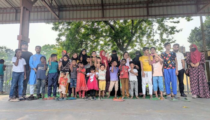 পথশিশুদের মুখে ঈদের হাসি, নীলফামারীতে “মেহেদী উৎসব ২০২৬”