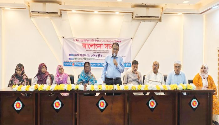 হোমনায় শিক্ষার গুণগত মান উন্নয়নে শিক্ষকদের সাথে এমপির মতবিনিময়