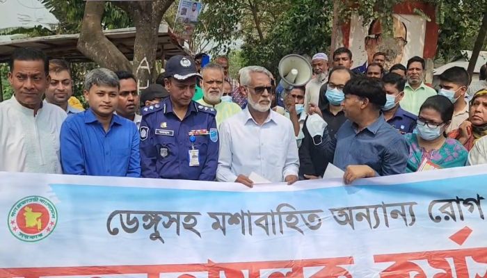 কিশোরগঞ্জে ডেঙ্গু প্রতিরোধে বিশেষ অভিযান, জনসচেতনতা বৃদ্ধির আহ্বান