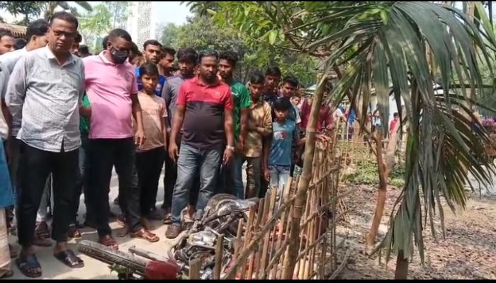 লালমনিরহাটের পাটগ্রামে মর্মান্তিক সড়ক দুর্ঘটনা একই পরিবারের তিনজন নিহত, আহত ১