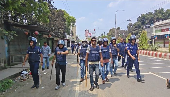 ঈশ্বরদীতে বিএনপির দুই গ্রুপের সংঘর্ষের ঘটনায় ১৬ জন আটক