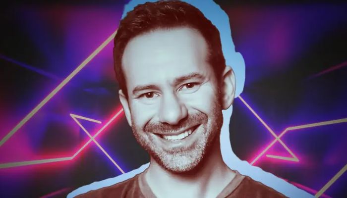 প্রয়াত রাদভিনস্কিকে নীল দুনিয়ার মার্ক জাকারবার্গ বলা হয় কেন?