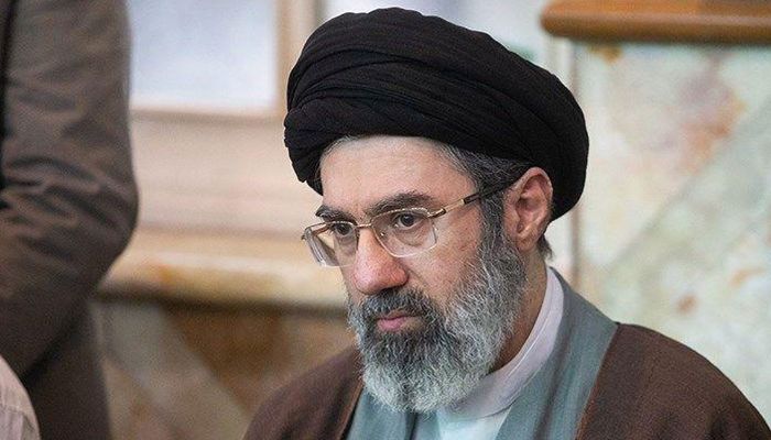 এবার মোজতবা খামেনিকে নিয়ে ছড়িয়ে পড়েছে গুঞ্জন, সবশেষ যা জানা গেল