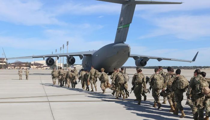 লুকিয়ে থাকা ৫০০ মার্কিন সেনার ওপর ইরানের হামলা 