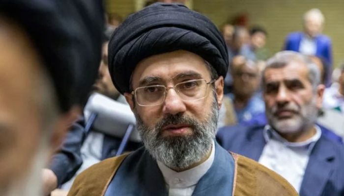 মোজতবা খামেনিকে নিয়ে নতুন বার্তা দিল ইরান