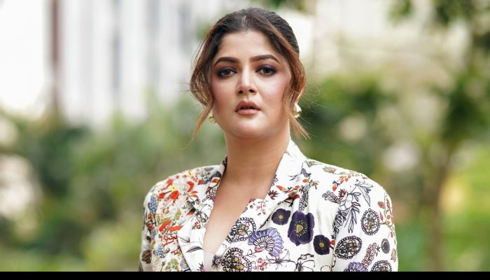 ‘আমার দারুণ লাগে’, খোলামেলা স্বীকারোক্তি শ্রাবন্তীর