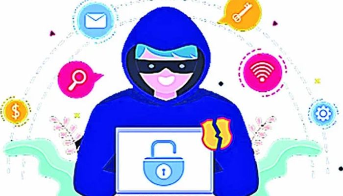 সাইবার ফাঁদে ১৩ হাজার নারী