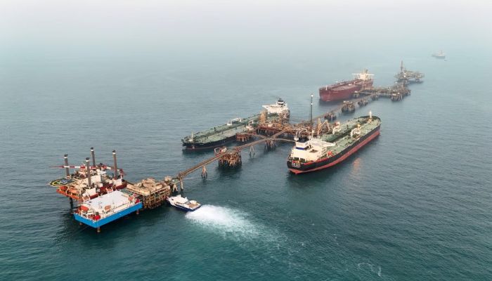 সব জ্বালানি বন্দরের কার্যক্রম বন্ধ করল ইরাক