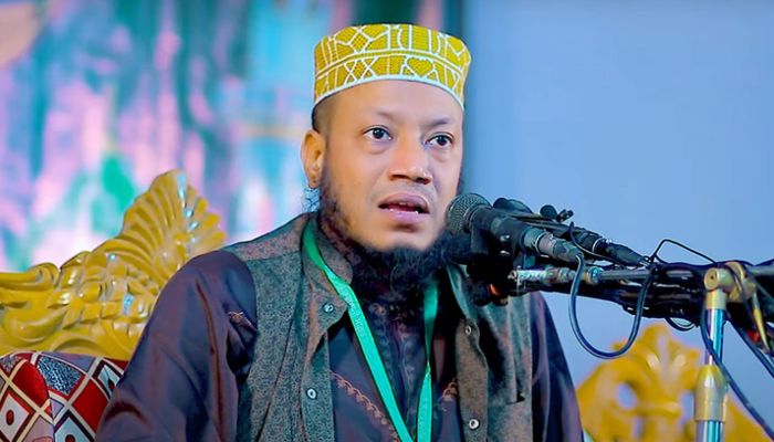 মুফতি আমির হামজার নামে ১০০ কোটি টাকার মানহানি মামলা