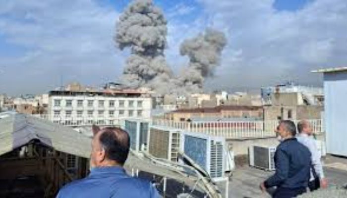 কেন ইরানে হামলা করলো যুক্তরাষ্ট্র-ইসরায়েল