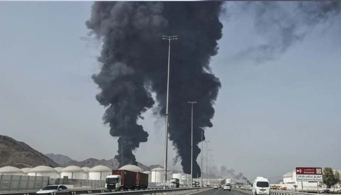 যুদ্ধ আর ট্রাম্পের হাতে নেই, হিসাব পাল্টে দিয়েছে ইরান