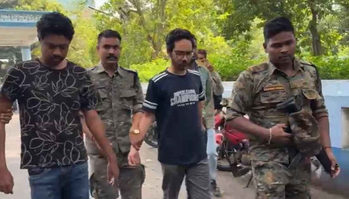 ফয়সাল ও আলমগীরকে আদালতে তোলা হয়েছে