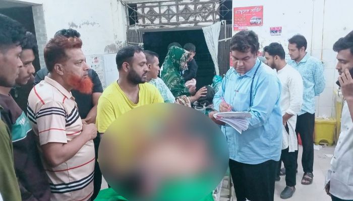 মাংস ভাগাভাগিকে কেন্দ্র করে গোলাগুলি, আহত ২৫